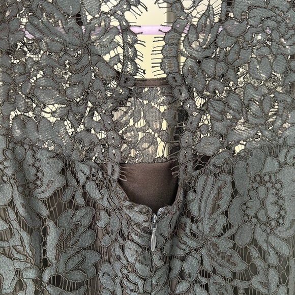 Dress - Picture 3 of 4